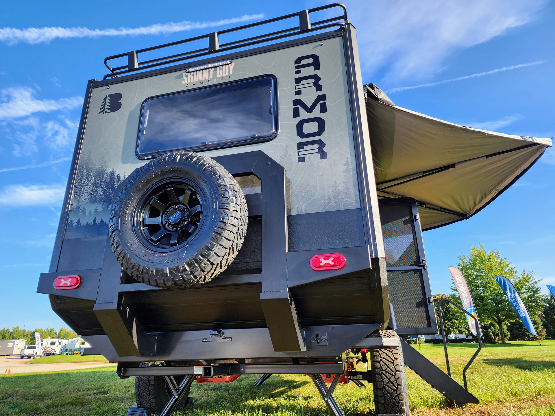 skinnyguycampers.com